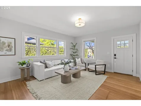 1831 SE 45th Avenue Portland OR 97215