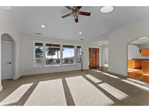 96546 Sunridge Terrace Brookings OR 97415
