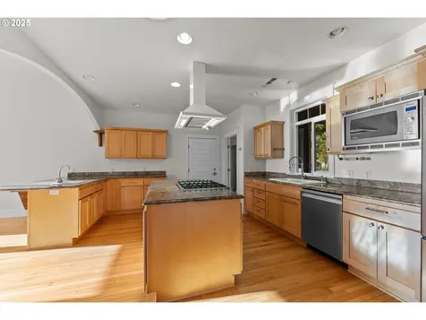 96546 Sunridge Terrace Brookings OR 97415