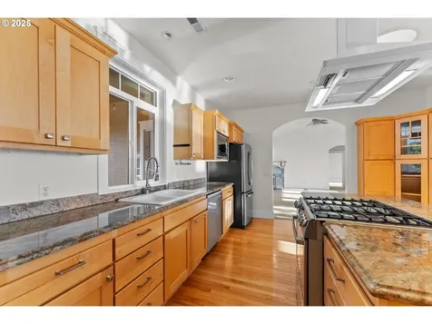 96546 Sunridge Terrace Brookings OR 97415