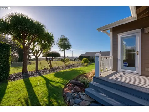96546 Sunridge Terrace Brookings OR 97415