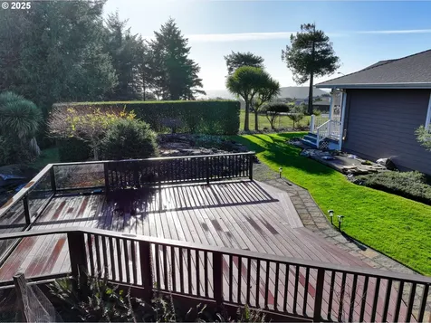 96546 Sunridge Terrace Brookings OR 97415