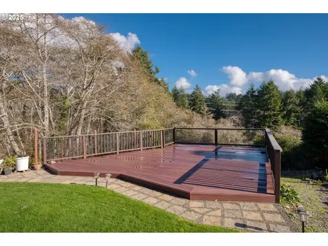 96546 Sunridge Terrace Brookings OR 97415