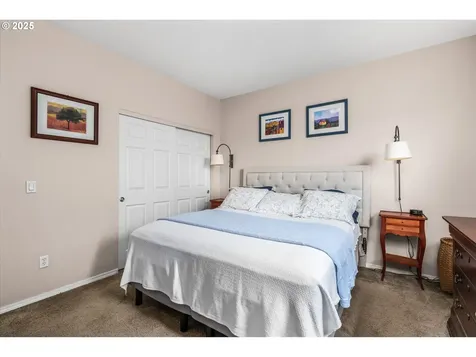 5674 Donohoe Avenue Eugene OR 97402