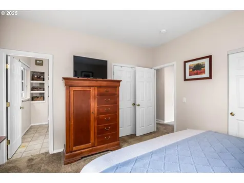5674 Donohoe Avenue Eugene OR 97402