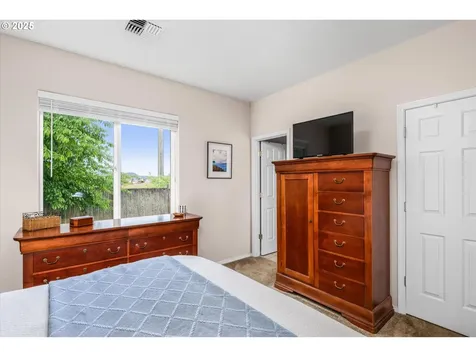 5674 Donohoe Avenue Eugene OR 97402