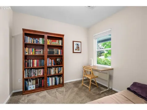 5674 Donohoe Avenue Eugene OR 97402