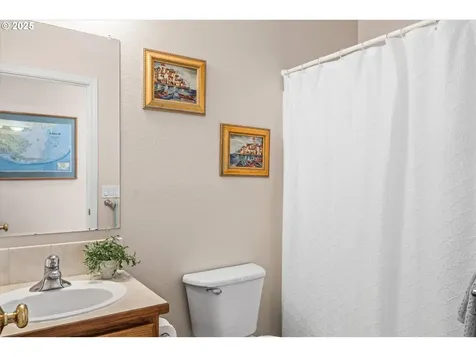 5674 Donohoe Avenue Eugene OR 97402