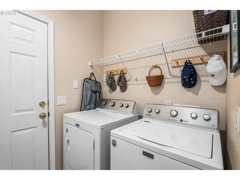 5674 Donohoe Avenue Eugene OR 97402