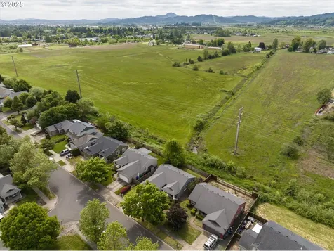5674 Donohoe Avenue Eugene OR 97402