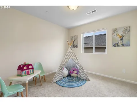 7417 N 92nd Avenue Camas WA 98607