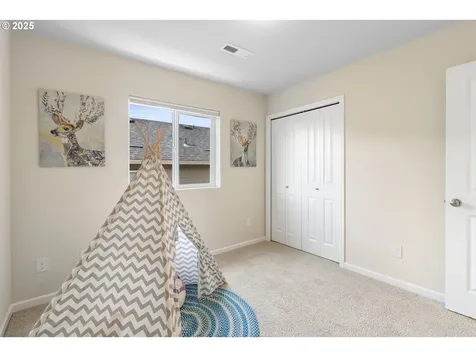 7417 N 92nd Avenue Camas WA 98607