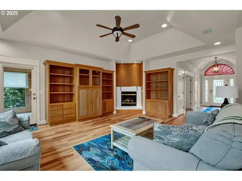 40 Ocean Dunes Drive Florence OR 97439