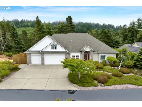 40 Ocean Dunes Drive Florence OR 97439