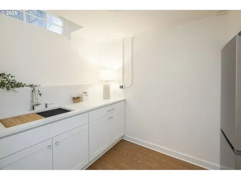 2211 SE Harrison Street Portland OR 97214