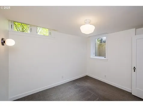 2211 SE Harrison Street Portland OR 97214