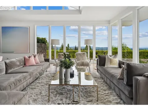 777 Cherry Circle Lake Oswego OR 97034