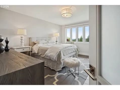 777 Cherry Circle Lake Oswego OR 97034