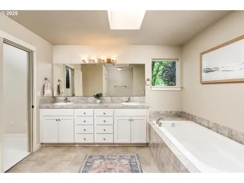 14179 SW Walnut Lane Portland OR 97223