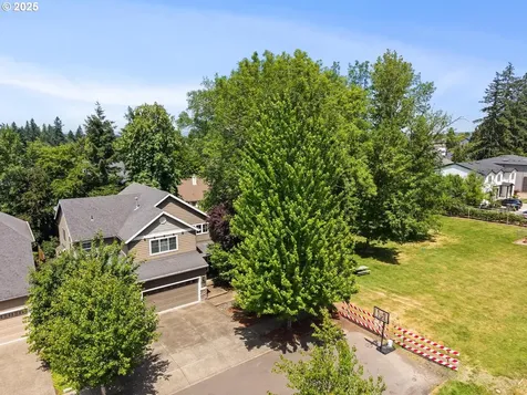 14179 SW Walnut Lane Portland OR 97223
