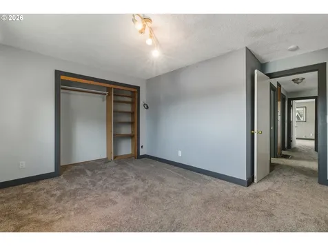 2912 SE 141st Avenue Portland OR 97236