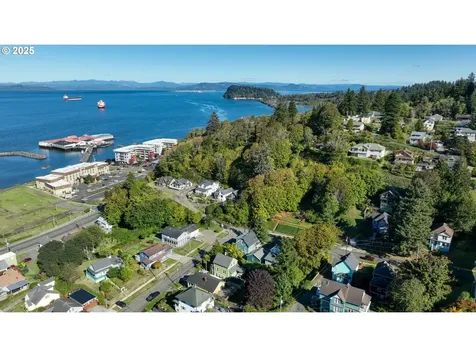 501 38th Street Astoria OR 97103