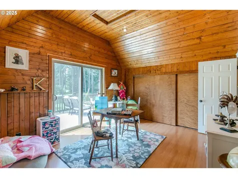 89120 Umanski Lane Veneta OR 97487