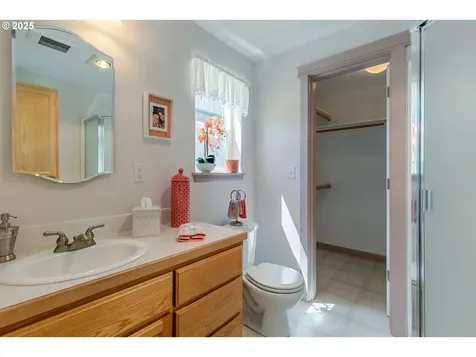 89120 Umanski Lane Veneta OR 97487