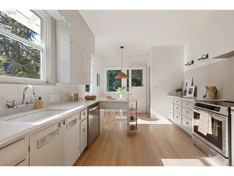 5415 NE Sacramento Street Portland OR 97213