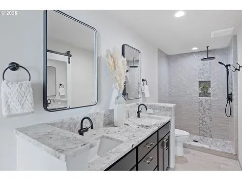 811 SW 13th Street Newport OR 97365