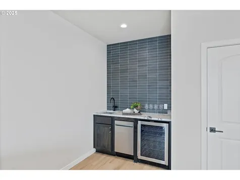811 SW 13th Street Newport OR 97365