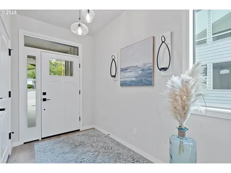 811 SW 13th Street Newport OR 97365