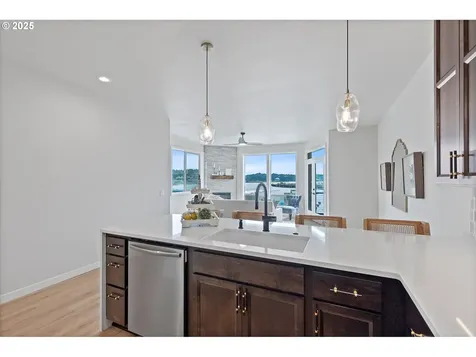 811 SW 13th Street Newport OR 97365
