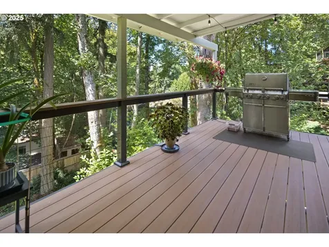 1847 Woodland Terrace Lake Oswego OR 97034