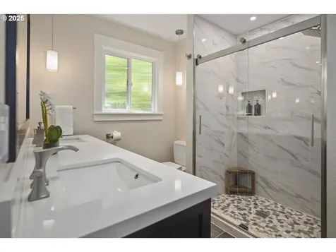1847 Woodland Terrace Lake Oswego OR 97034