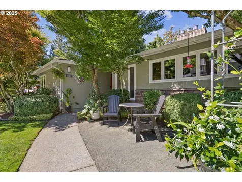 1847 Woodland Terrace Lake Oswego OR 97034