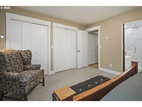 1847 Woodland Terrace Lake Oswego OR 97034