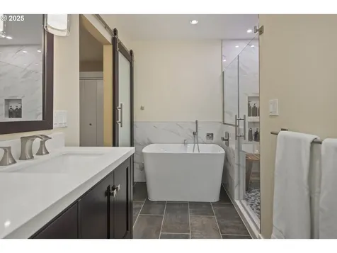 1847 Woodland Terrace Lake Oswego OR 97034