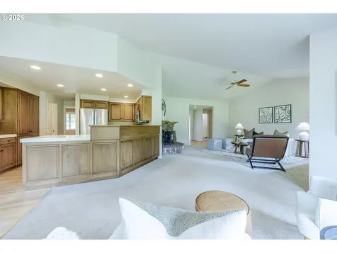 982 Shaughnessy Lane Eugene OR 97401