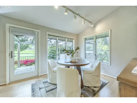 982 Shaughnessy Lane Eugene OR 97401