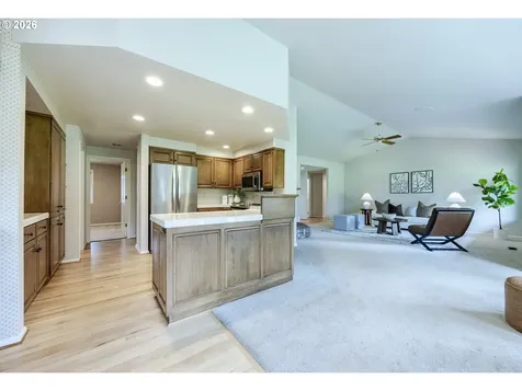 982 Shaughnessy Lane Eugene OR 97401