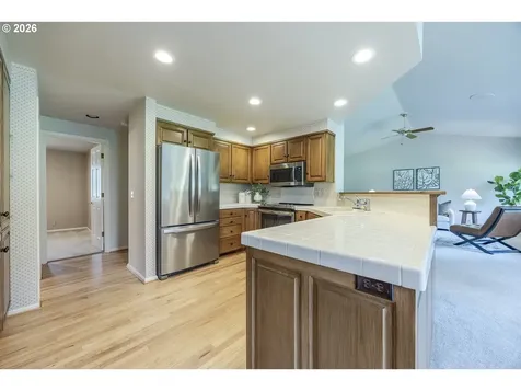 982 Shaughnessy Lane Eugene OR 97401