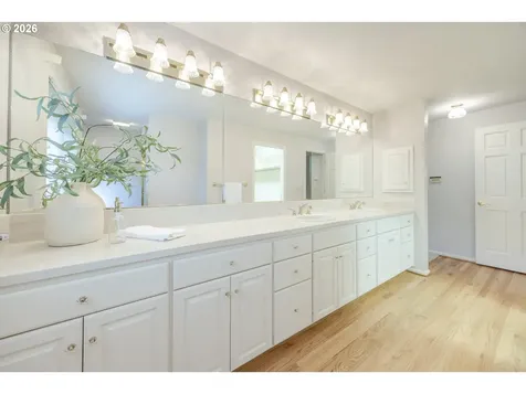 982 Shaughnessy Lane Eugene OR 97401
