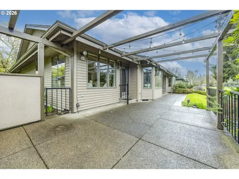 982 Shaughnessy Lane Eugene OR 97401