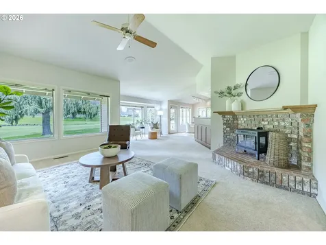982 Shaughnessy Lane Eugene OR 97401