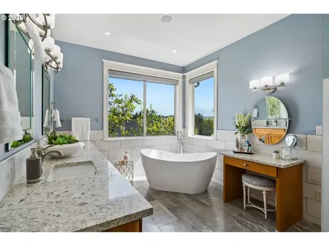 5108 NW 145th Street Vancouver WA 98685