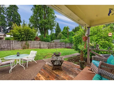943 NE 7th Street Clatskanie OR 97016