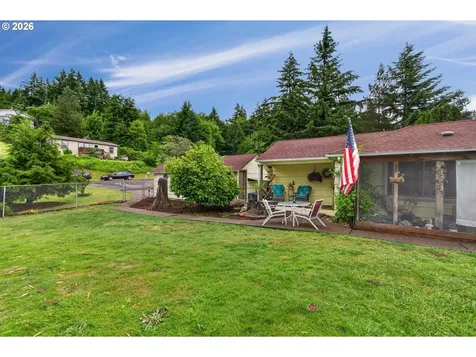 943 NE 7th Street Clatskanie OR 97016