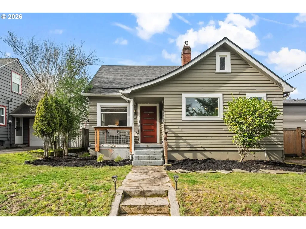 3825 NE 63rd Avenue Portland OR 97213