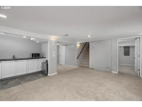 3825 NE 63rd Avenue Portland OR 97213